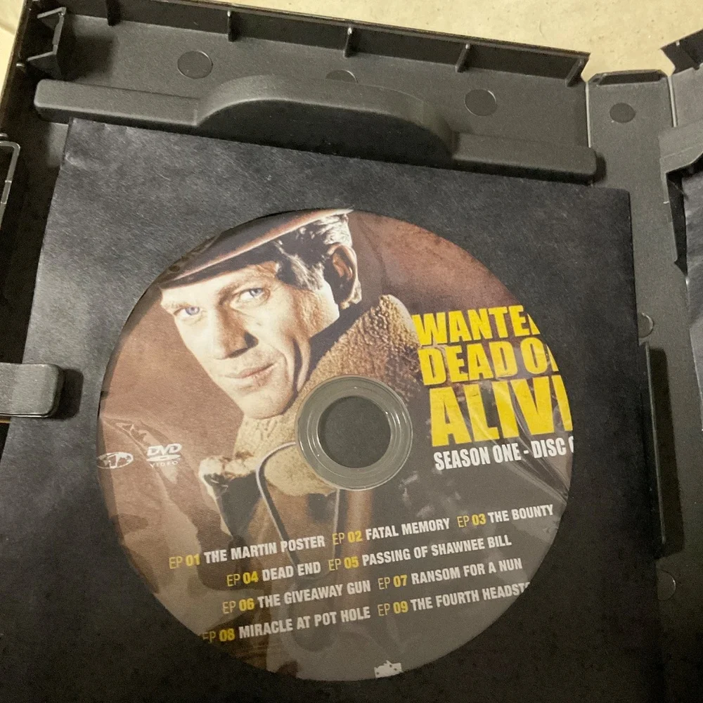 DVD -wanted Dead or Alive season 1.  V145